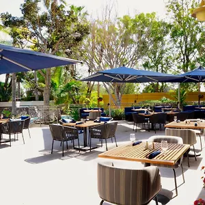 3* Hotel Long Marriott