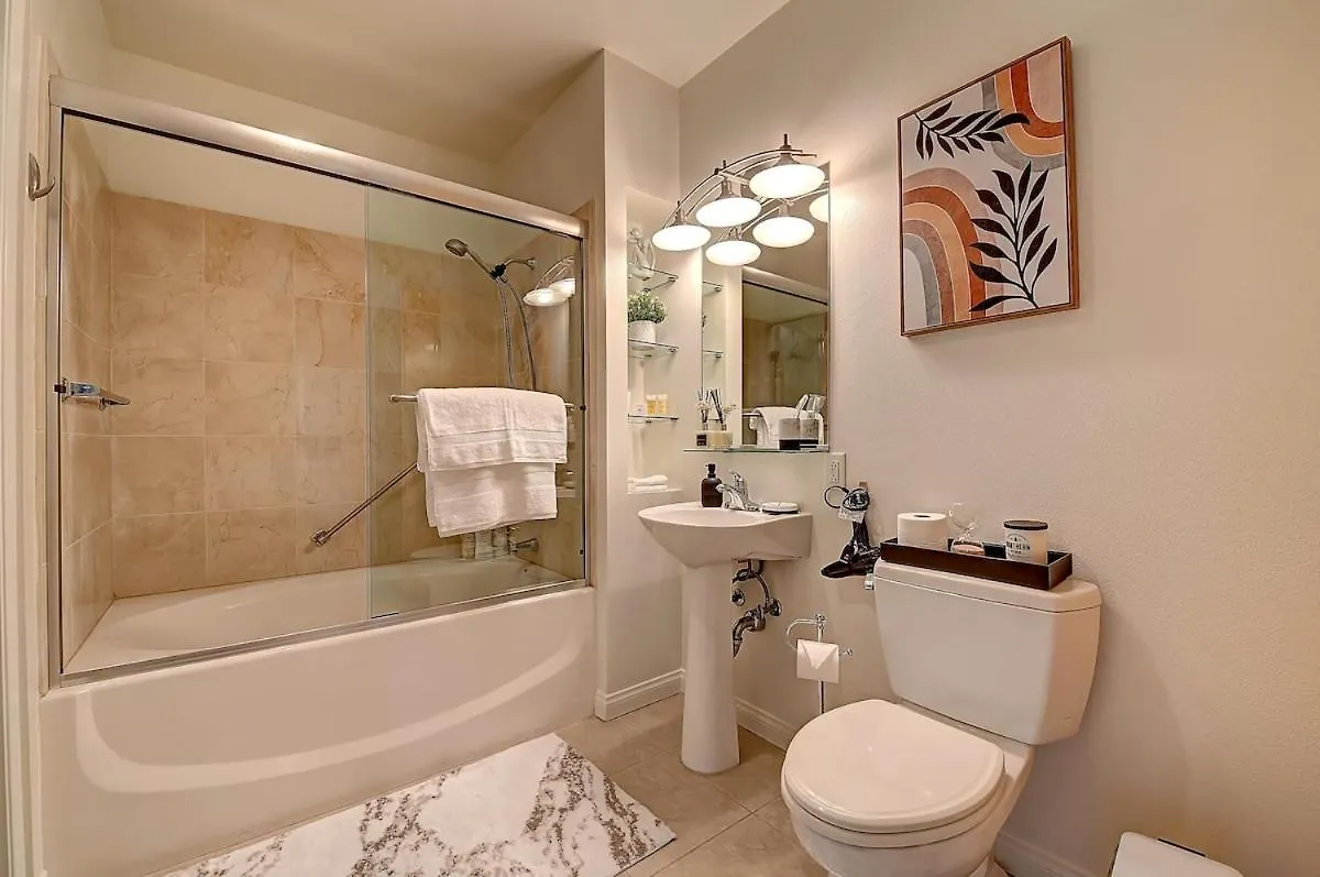 Ocean View Suite By Convention Center & Beach Long Beach