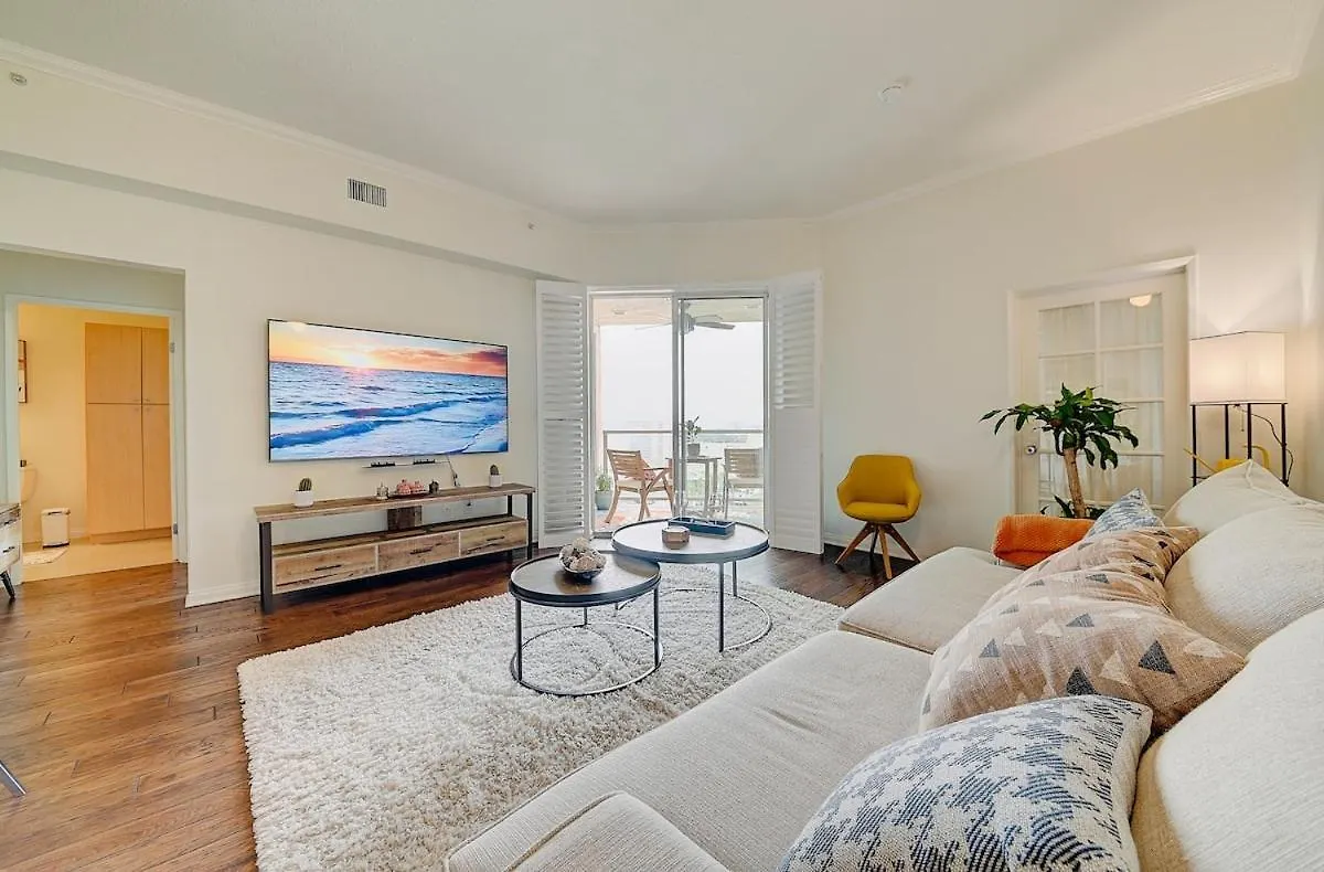 Ocean View Suite By Convention Center & Beach Long Beach Apartment